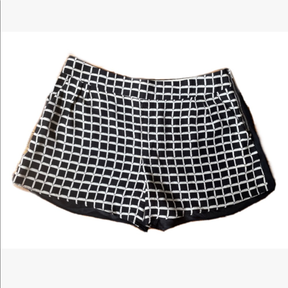 Aritzia Silk Geometric Checker Shorts